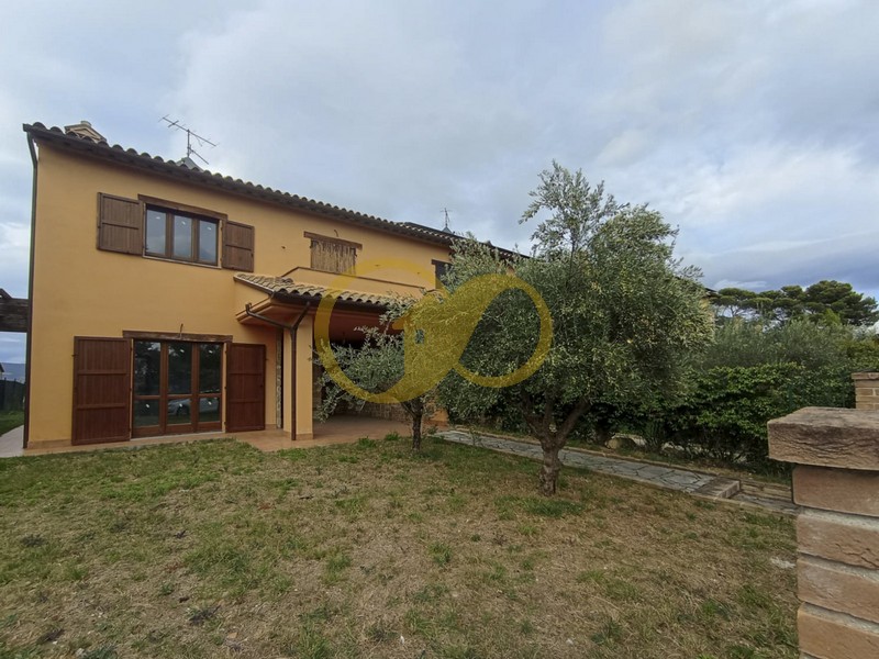 VILLA A SCHIERA NUOVA COSTRUZIONE - Rif. V019