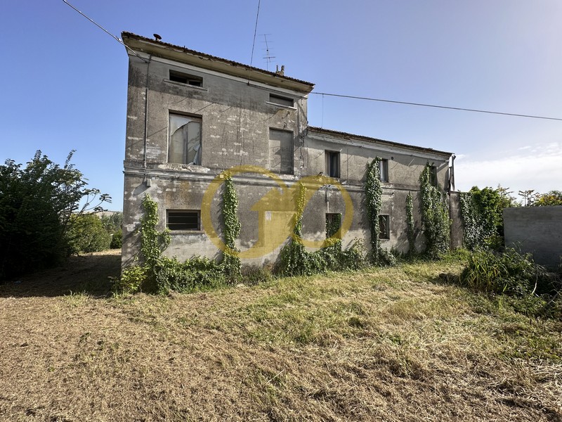 CASA SINGOLA DA RISTRUTTURARE - Rif. CS034