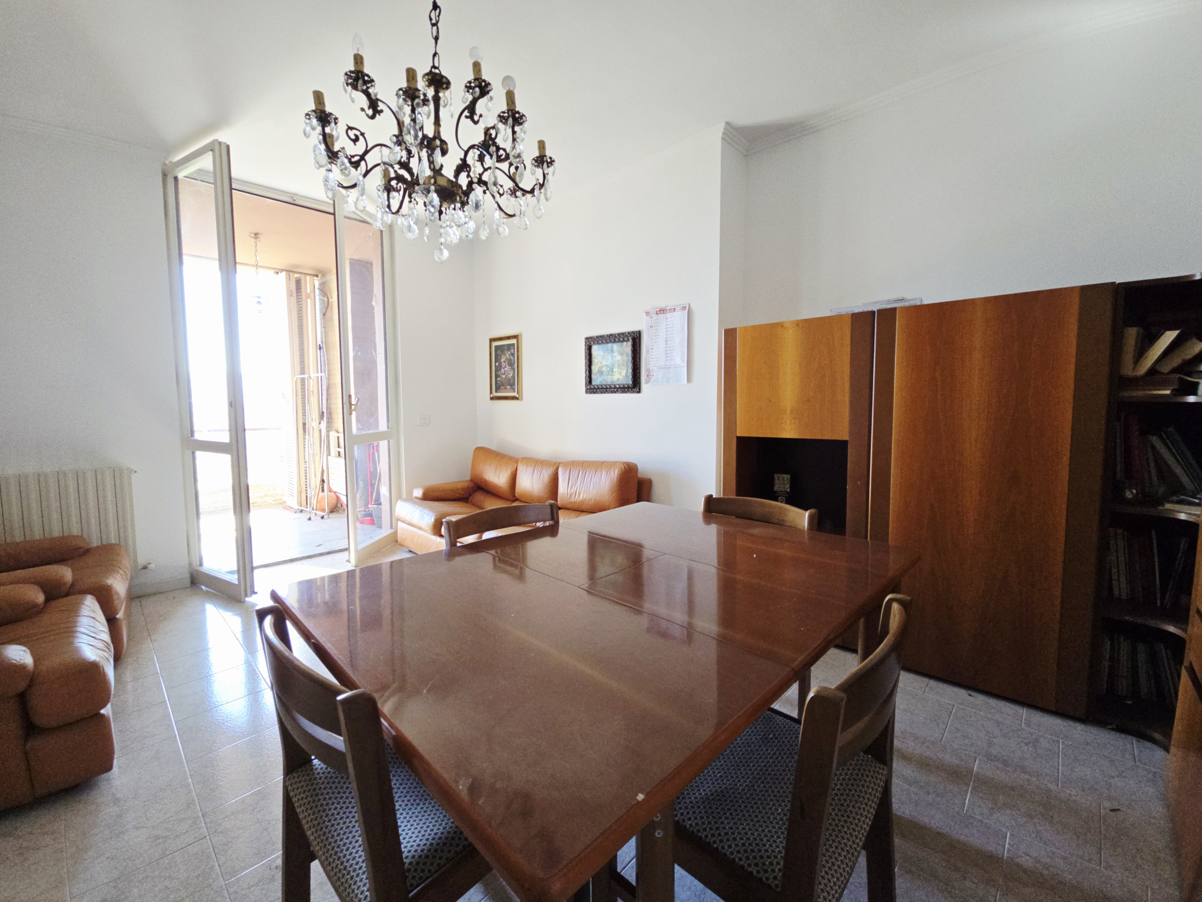 AMPIO APPARTAMENTO PANORAMICO - Rif. A186